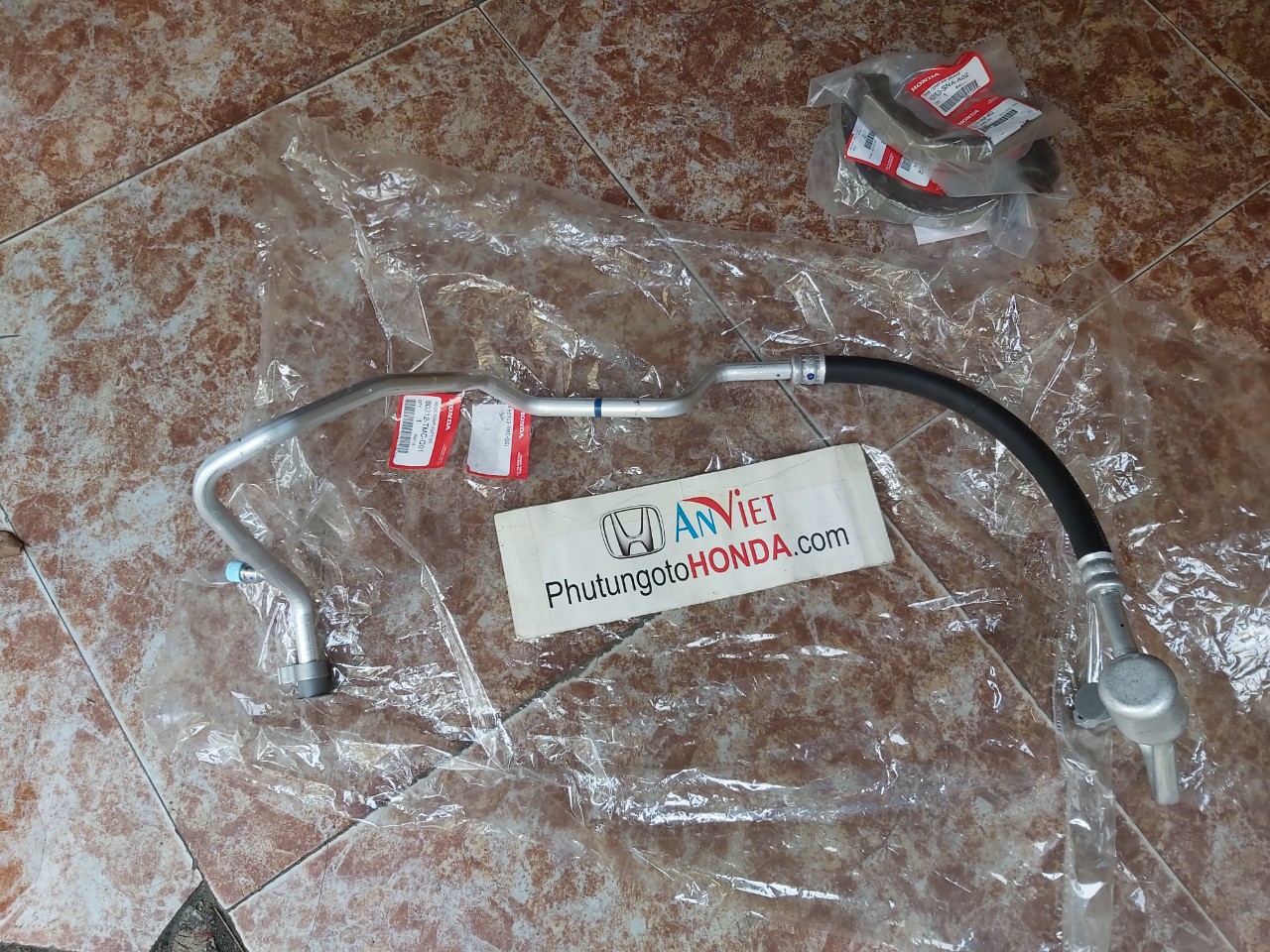 Ống tuy ô điều hòa xe honda CRV